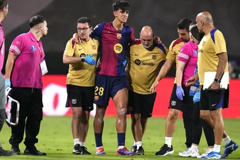 بعد غياب 382 يوماً.. برشلونة يعلن تلقي مارك بيرنال للتصريح الطبي